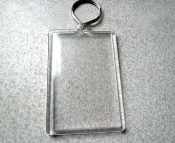 Lenticular print in keychain shell image